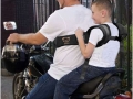 Перевозка ребенка на мотоцикле